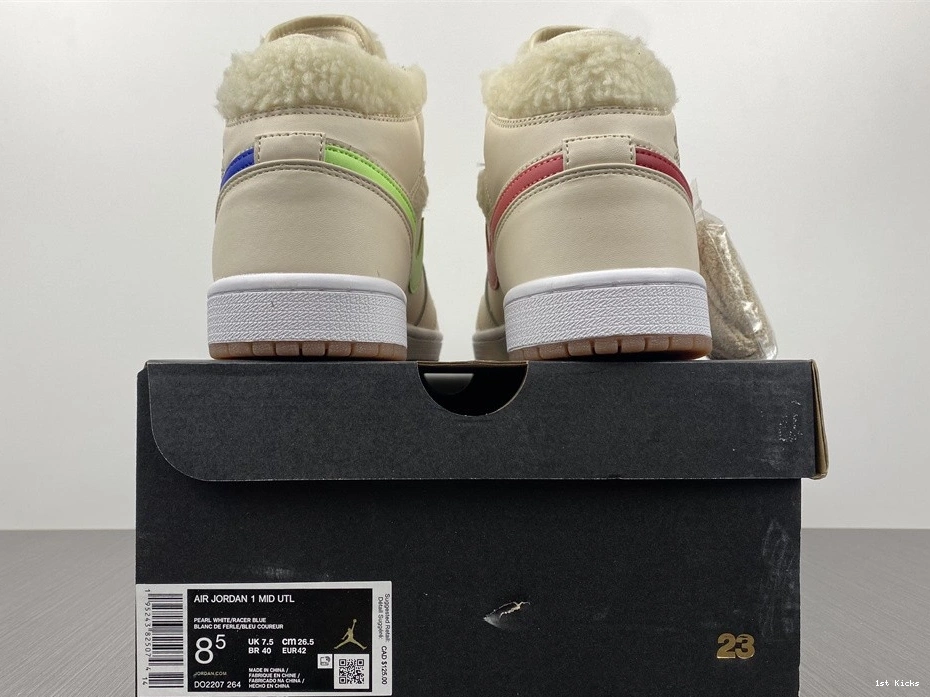 (GS) Pearl Jordan Fleece 1 - DO2207-264 White Mid 1106